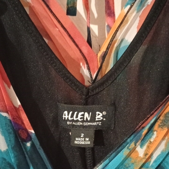 Colorful Women's Dress - Picture 2 of 5